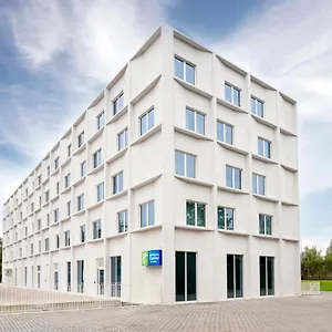 *** Hotel Express & By Ihg Belgio